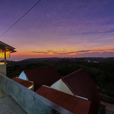 D Sebuluh Bungalow Batumadeg エクステリア 写真